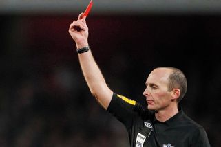 Bývalý fotbalový sudí pohoršil fanoušky, přiznal se k absurdním experimentům - Sport.cz